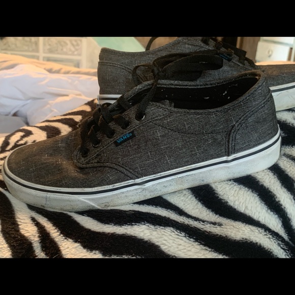 Vans - Picture 1 of 1